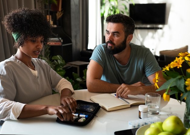 Budgeting Strategies for US Families in 2025: Adapt to Rising Costs